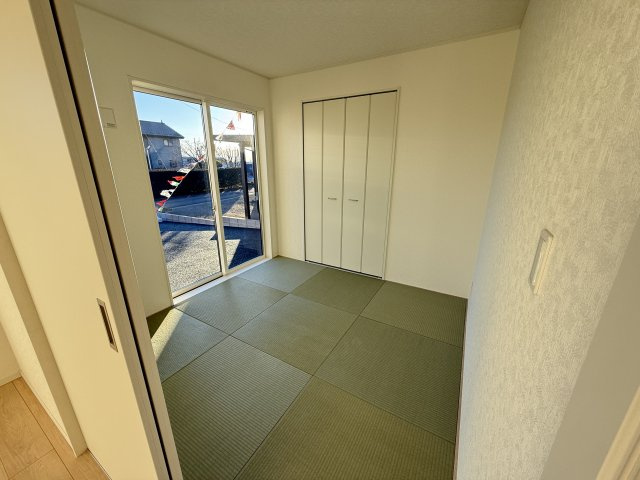 クレイドルガーデン前橋市大前田町第１　１号棟の収納|２階洋室３収納です♪