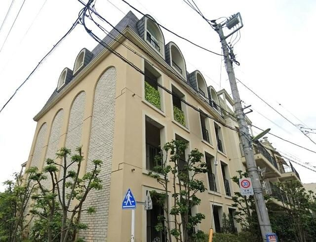 ラ・ベラ・ヴィータの外観