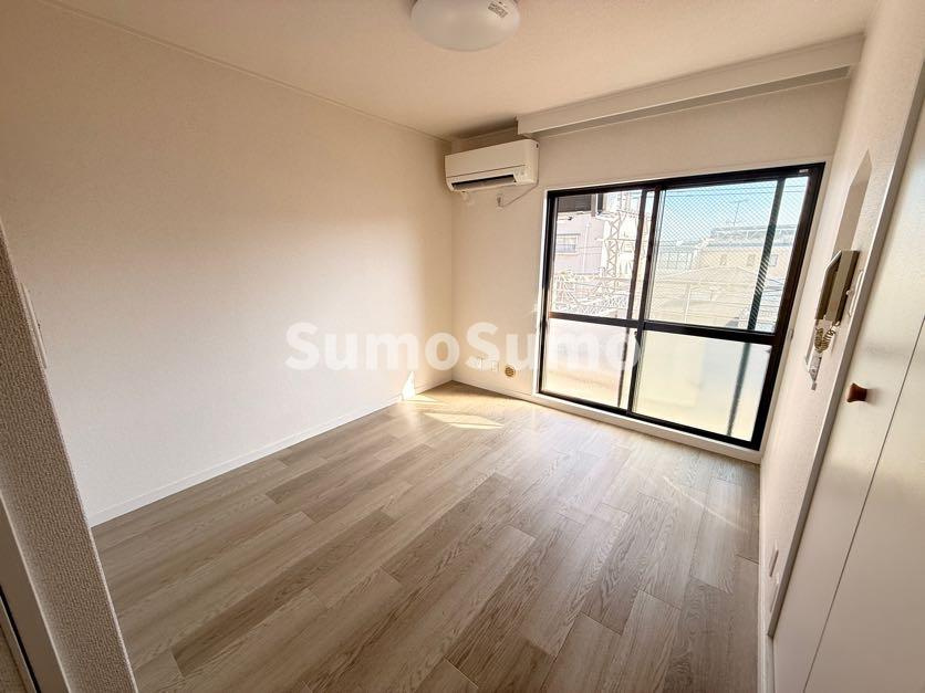 サンパレス21東灘Ⅲの居間・リビング