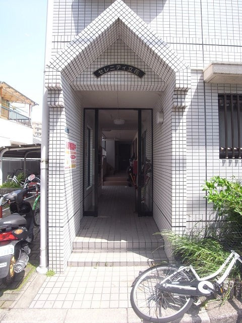 STAC立花のエントランス