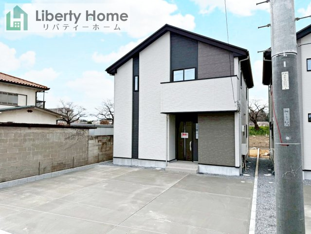 土浦市桜町2期　新築戸建　2号棟の外観|ご予約をいただければ、『平日の空いた時間』『周辺物件まとめて見たい』『1件だけ見たい』ももちろん可能です♪
お気軽にお問合せください♪