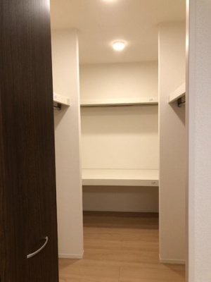 【収納】 | D-room曰佐 | 102 ウォークインクローゼット