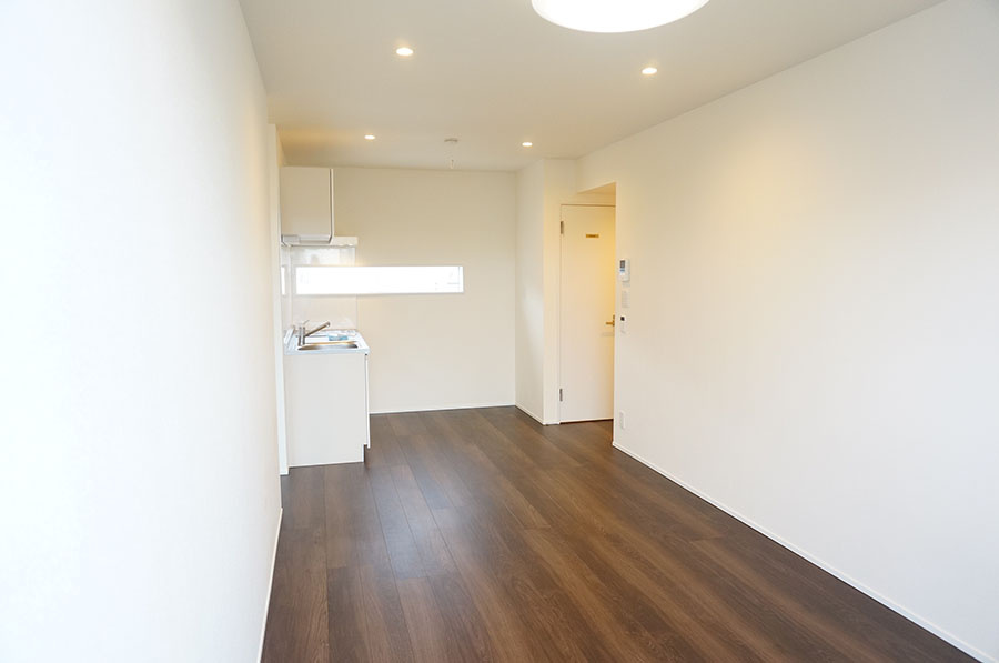 inCELL船橋習志野台 with OUTERPLUS Aの居間・リビング