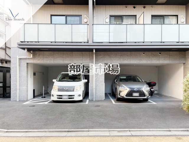レオーネ南千住Ⅱの駐車場