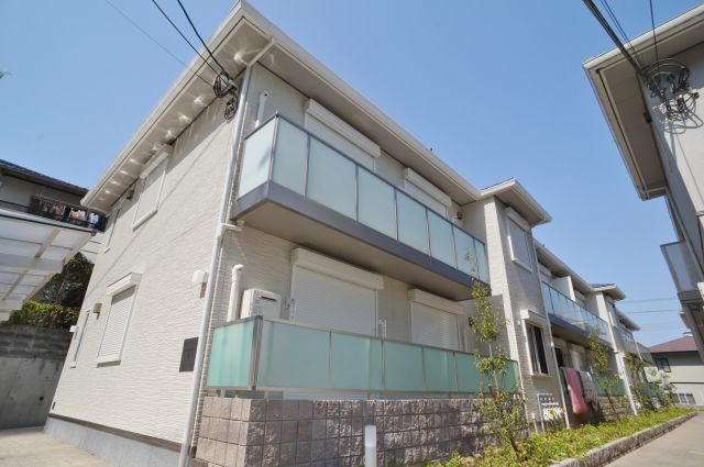 サカセ川ハイツＡの外観