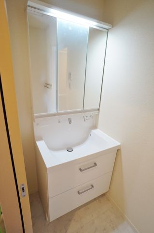 サカセ川ハイツＡの独立洗面台