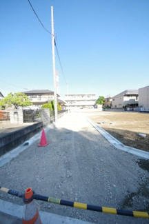 【前面道路含む現地写真】 | 【仲介手数料無料！！】日野市日野本町6丁目　建築条件付き売地（全4区画）No1　4390万円
