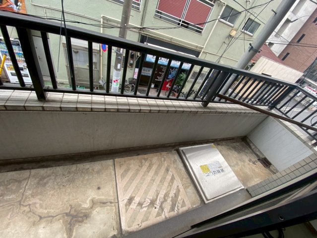 ヤマキドノールのバルコニー