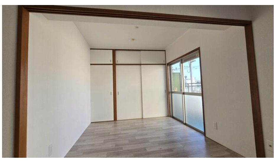 グロリアスマンションの洋室