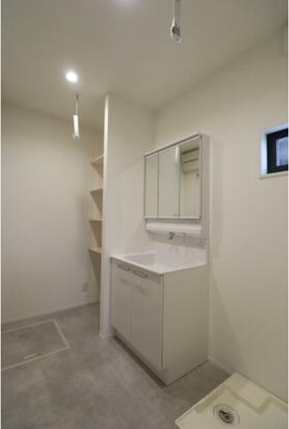 LAVIE久万ノ台2501Cの独立洗面台