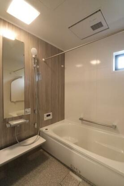 LAVIE久万ノ台2501Cの浴室