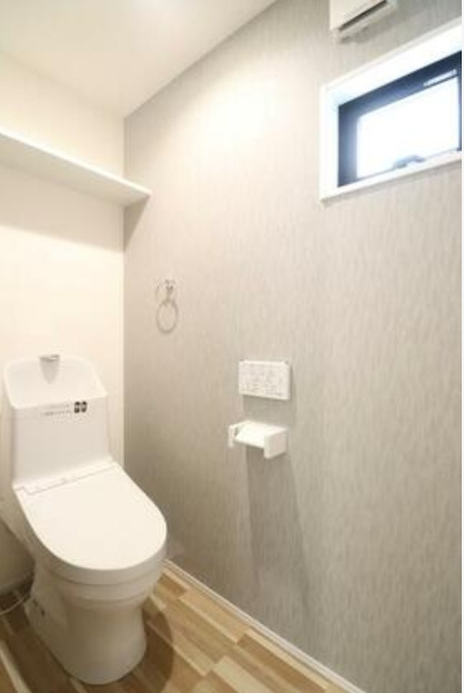 LAVIE久万ノ台2501Cのトイレ