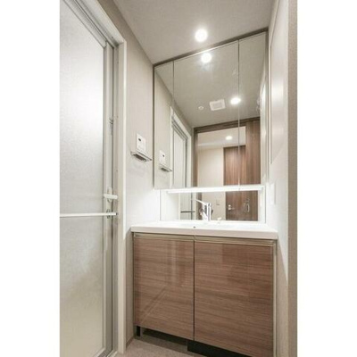 【洗面所】 | ドゥーエ横濱鶴見 | 人気の独立洗面台♪