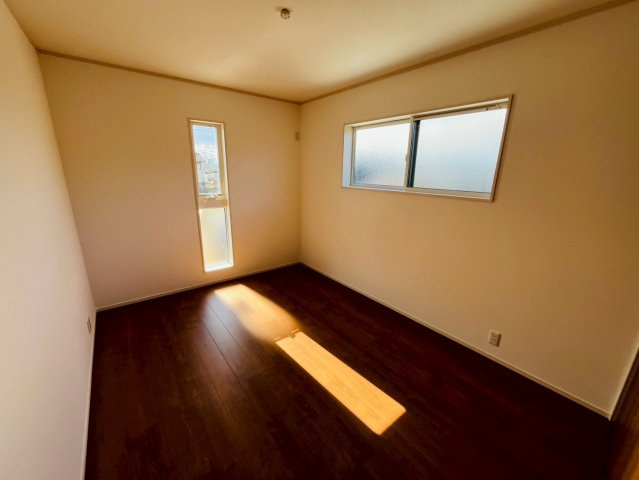 古河市上辺見　全3邸の洋室|〇2号棟　洋室　6.5帖〇
お子様ひとりひとりにお部屋を持たせることができます♪
2025年11月撮影