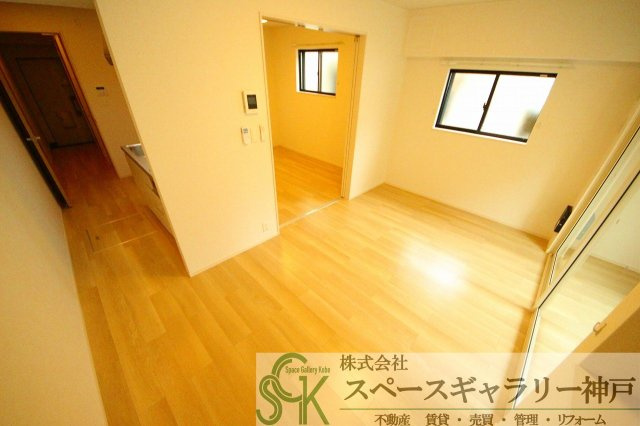 プレシャスコートⅡの居間・リビング|※同メーカーの別物件の写真です※