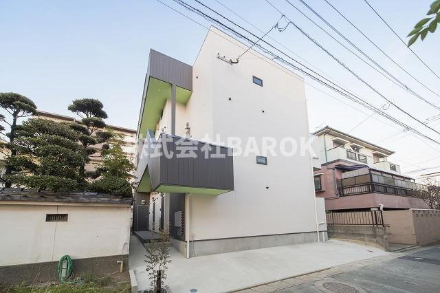 福岡市東区原田２丁目のアパート