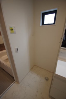 【ランドリースペース】 | 【仲介手数料無料！！】府中市分梅町1丁目　新築戸建て（全2棟）2号棟　7199万円