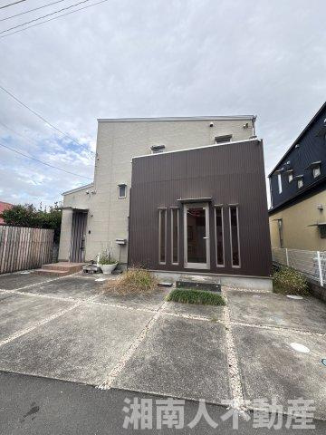 小田原市栢山　戸建の駐車場|駐車場の用意があります