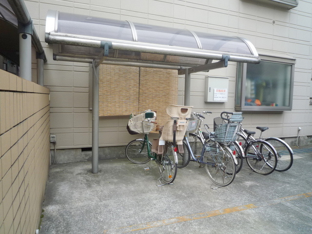 クレスト磯野のその他共用部分|★屋根付き駐輪スペース★