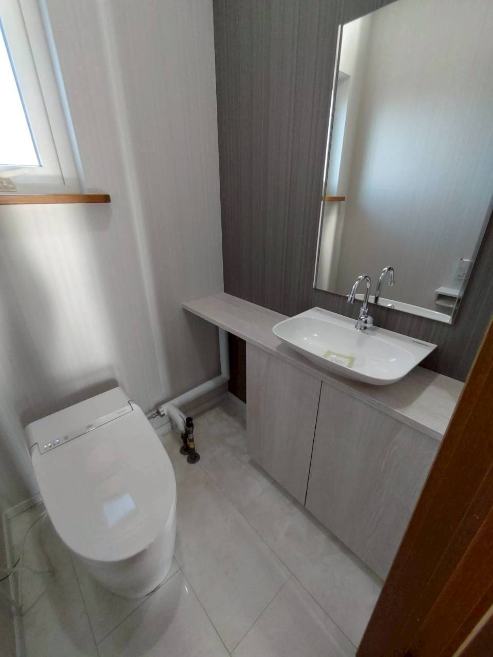 昭和北2丁目　中古住宅のトイレ