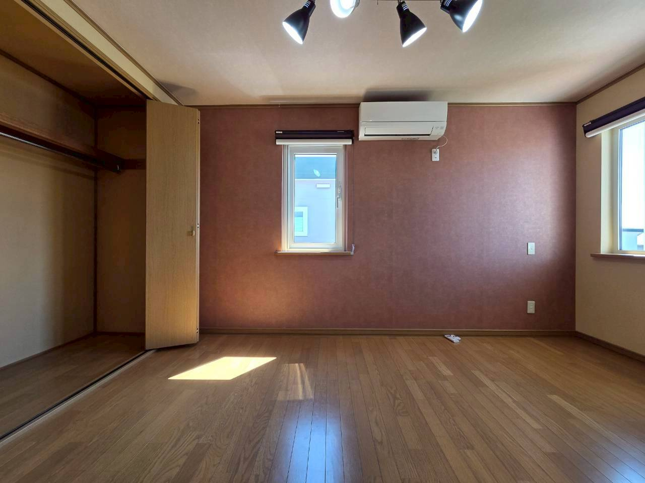 昭和北2丁目　ドッグラン付き中古住宅の洋室