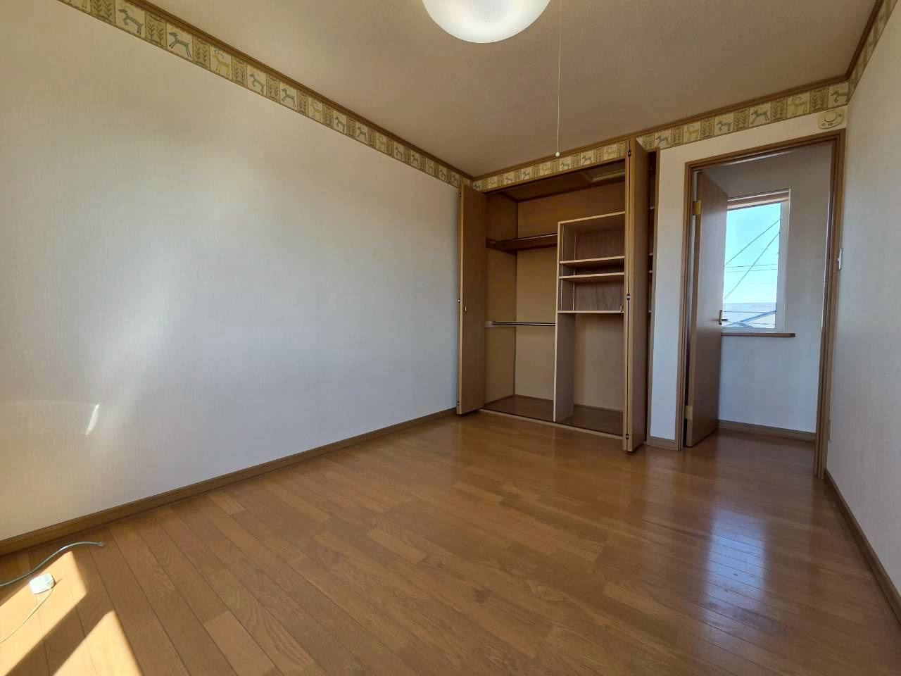 昭和北2丁目　ドッグラン付き中古住宅の洋室
