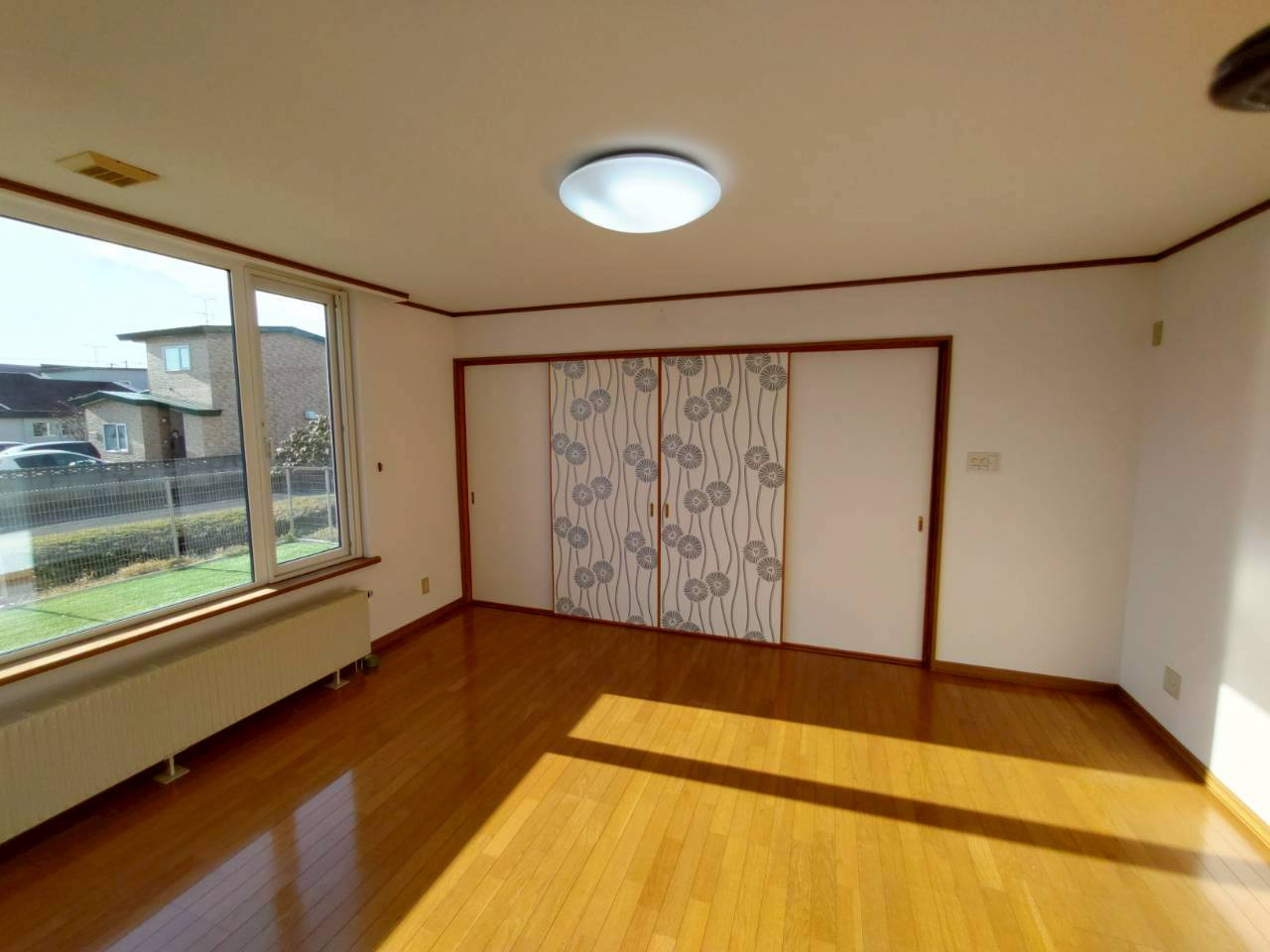 昭和北2丁目　中古住宅の居間・リビング