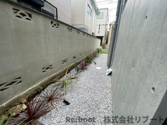 ＴＨＥ　ＢＯＮＤＳ　ＲＥＳＩＤＥＮＣＥ　ＩＣＨＩＫＡＷＡの内装