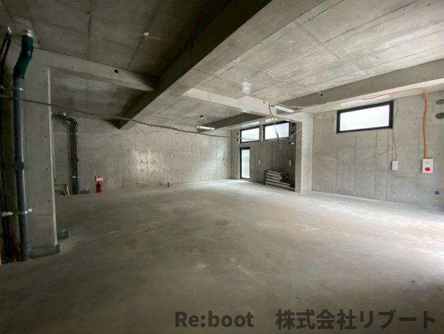 ＴＨＥ　ＢＯＮＤＳ　ＲＥＳＩＤＥＮＣＥ　ＩＣＨＩＫＡＷＡの内装