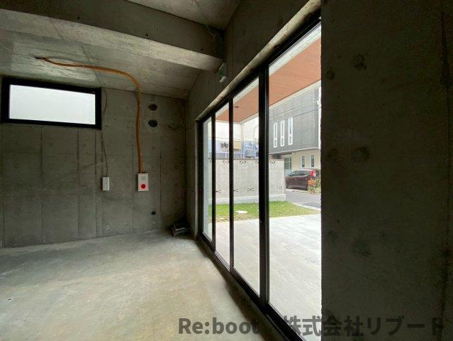 ＴＨＥ　ＢＯＮＤＳ　ＲＥＳＩＤＥＮＣＥ　ＩＣＨＩＫＡＷＡの内装