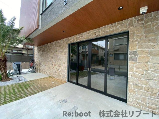 ＴＨＥ　ＢＯＮＤＳ　ＲＥＳＩＤＥＮＣＥ　ＩＣＨＩＫＡＷＡのエントランス