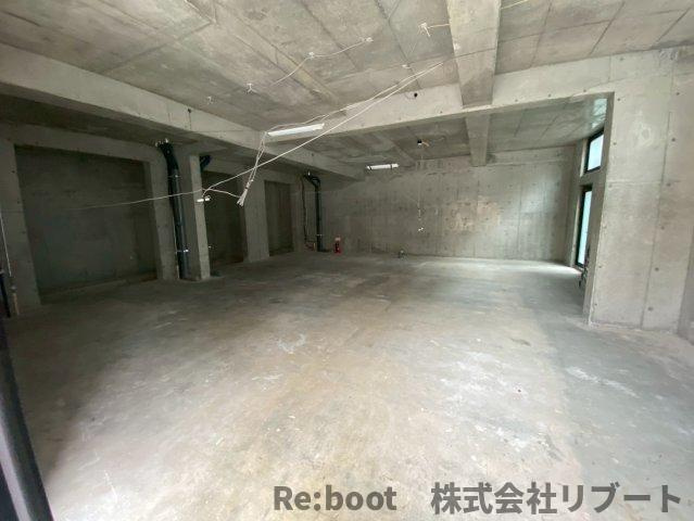 ＴＨＥ　ＢＯＮＤＳ　ＲＥＳＩＤＥＮＣＥ　ＩＣＨＩＫＡＷＡの内装