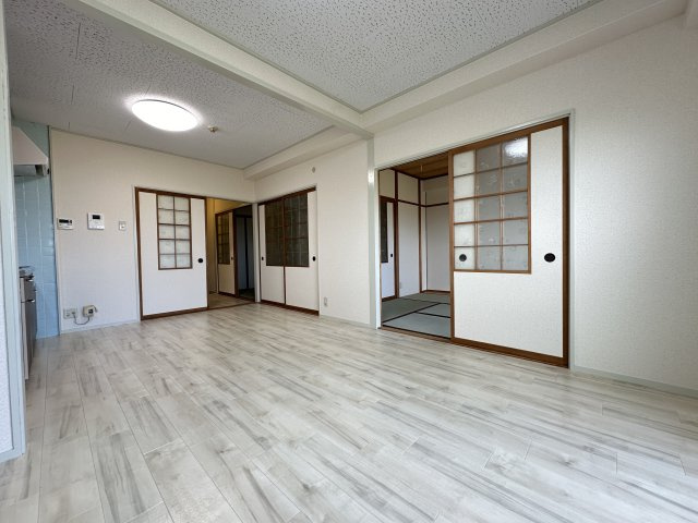 【居間・リビング】 | 第2スカイハイツタカラ | ※同タイプ間取り、別のお部屋の写真です。