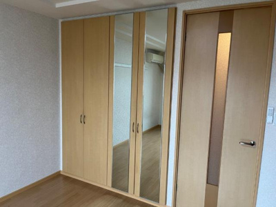 【収納】 | Grande Rio Ⅱ | 洋室のクローゼット