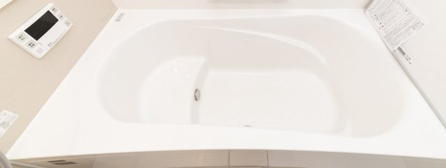 【内観：施工例】 | ライフフィールド岸城町　12号地 | 【食洗機】食器を一気に丸洗いでき、節水にもなる食洗機搭載。手肌にも優しく、毎日の家事サポートに！（同仕様の設備）