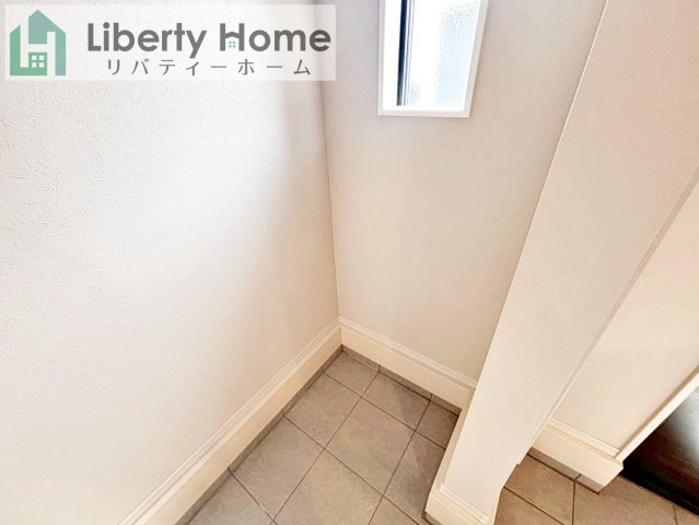 水戸市元吉田町14期　新築戸建　1号棟の玄関