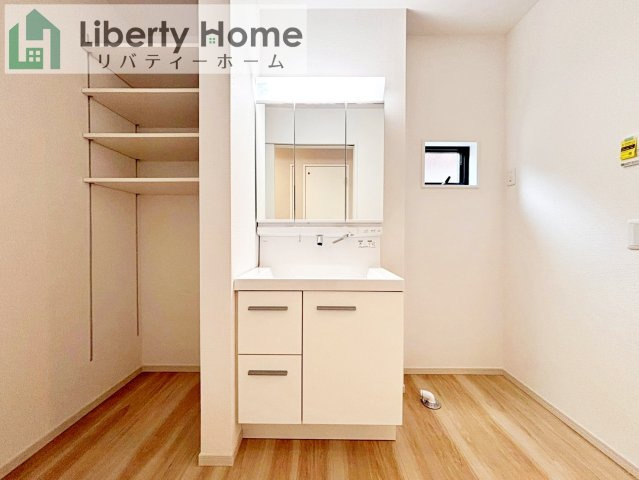 水戸市元吉田町14期　新築戸建　1号棟の独立洗面台