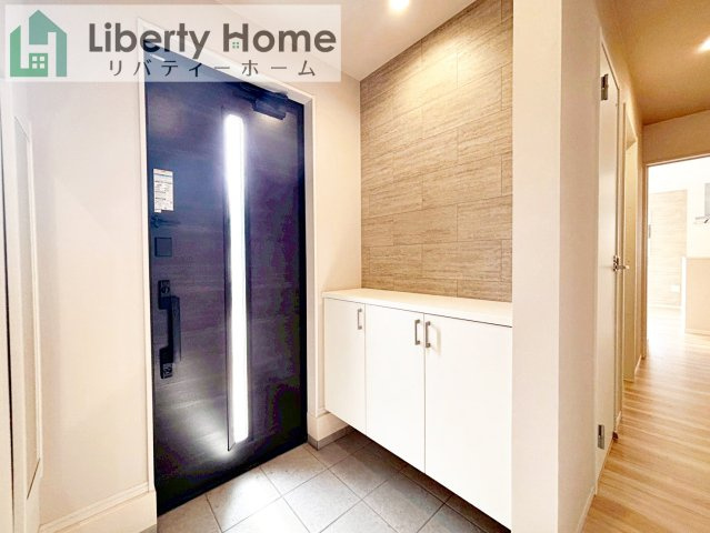 水戸市元吉田町14期　新築戸建　1号棟の玄関