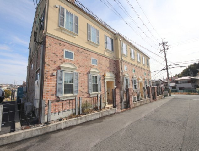 カサフェリス富雄弐番館