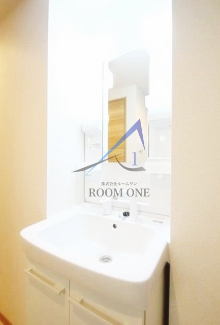 ファインオプト志村の洗面所|洗面台です。