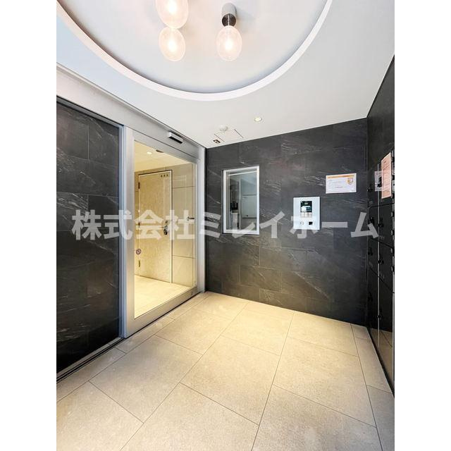 ハーモニーレジデンス東京サウス六郷のロビー