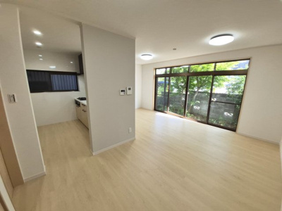 【居間・リビング】 | 北古世町二丁目一戸建