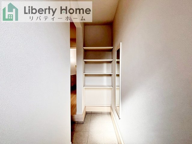 水戸市元吉田町14期　新築戸建　2号棟の玄関