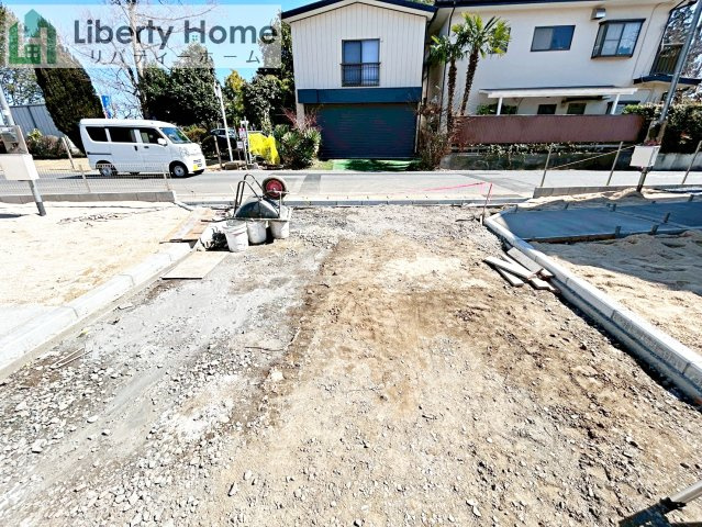 水戸市元吉田町14期　新築戸建　2号棟の駐車場