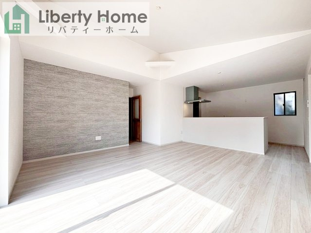 水戸市元吉田町14期　新築戸建　2号棟の居間・リビング