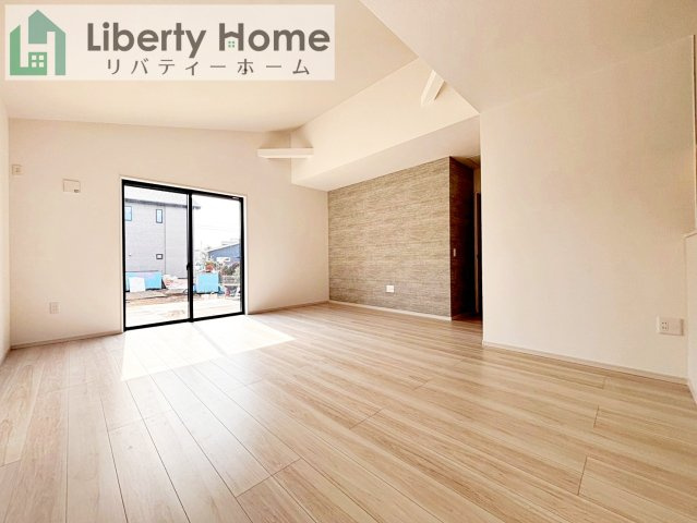 水戸市元吉田町14期　新築戸建　2号棟の居間・リビング