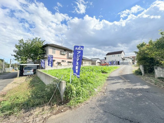 【前面道路含む現地写真】 | 川越市笠幡　資材置場用地　「鶴ヶ島I.C」車6分　敷地94坪