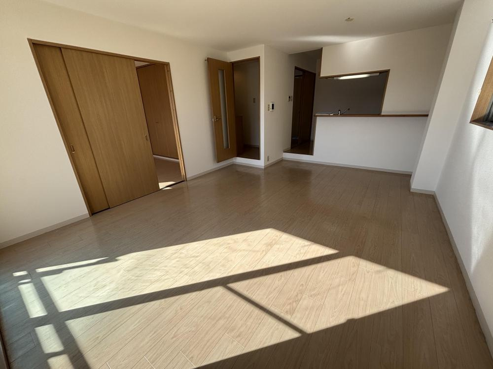 イーストダイトーの居間・リビング