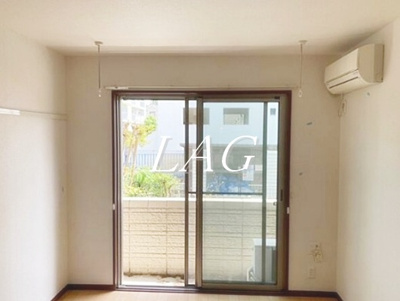 【居間・リビング】 | アイシイメゾン | 洋室のお部屋です。