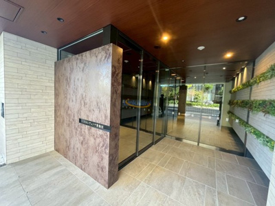 【エントランス】 | ソルレヴェンテ新梅田